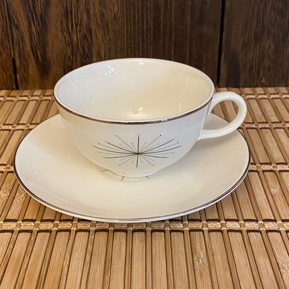 Modern Star Vintage Teacup and Saucer Set
